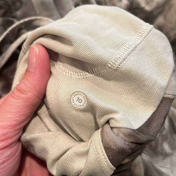 Lululemon Ready to Rulu Joggers - Picture 7 of 7